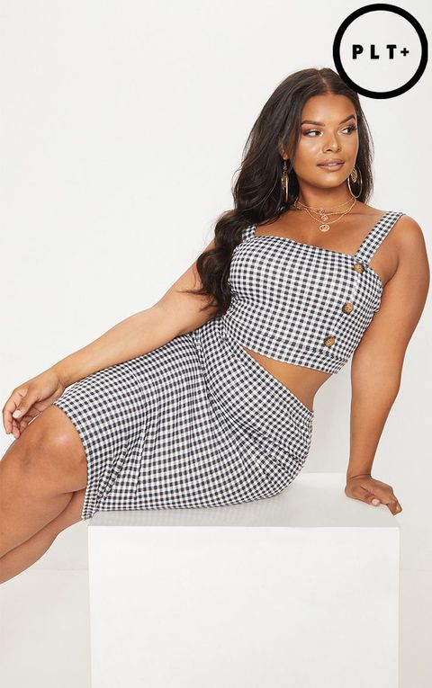 Pretty Little Thing Plus Size - The That is Receiving Reviews From Plus-Size Bloggers.
