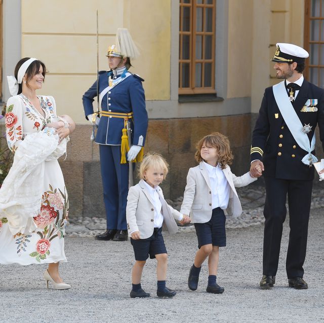スウェーデン王室一家 揃ってカール フィリップ王子三男の洗礼式に出席 ハーパーズ バザー Harper S Bazaar 公式