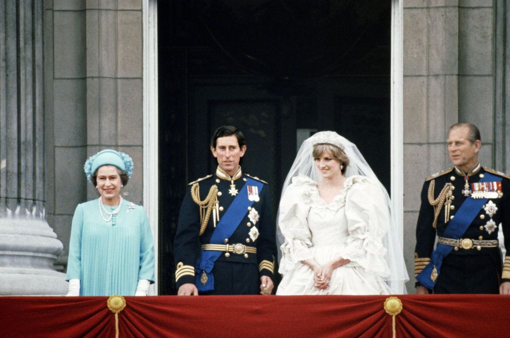 The Crown: What Charles and Diana's 1981 Royal Wedding Looked Like in Real Life