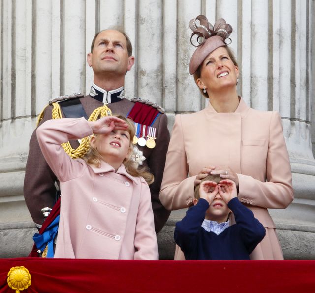 Královna Alžběta II. Narozeniny Parade: Trooping The Colour's Birthday Parade: Trooping The Colour
