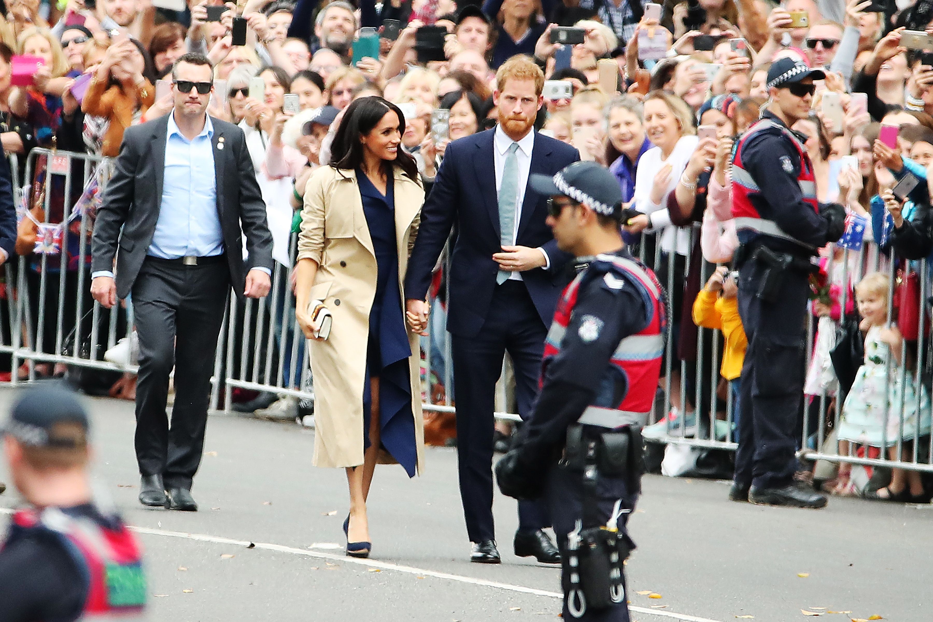 martin grant trench coat meghan markle