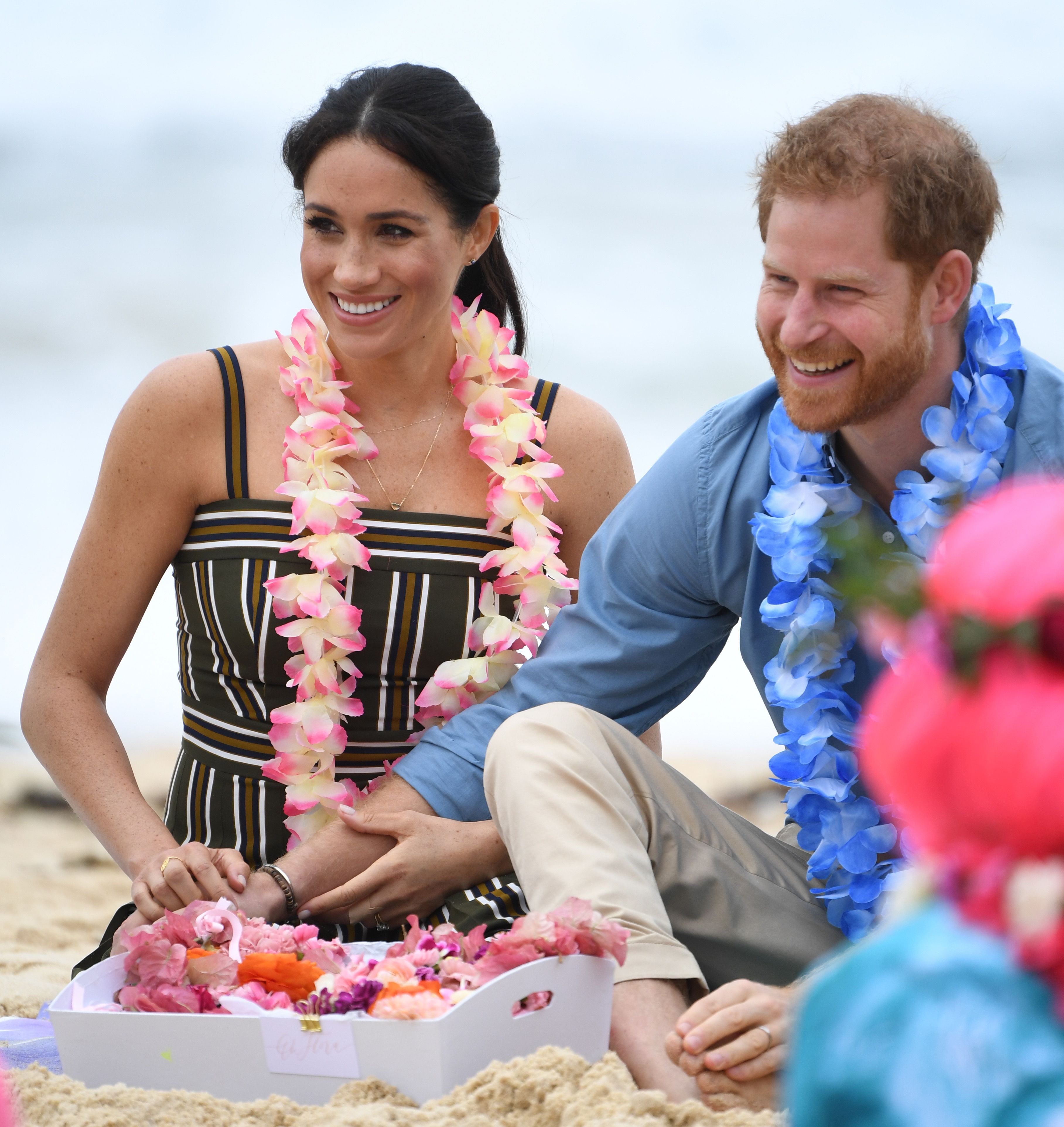Prince Harry Touched Meghan Markles Upper Thigh in Public and IM SWEATING Prince Harry Touched Meghan Markles Upper Thigh in Public and IM SWEATING new pictures Prince Harry Touched Meghan Markles Upper Thigh in Public and IM SWEATING Prince Harry Touched Meghan Markles Upper Thigh in Public and IM SWEATING new foto
