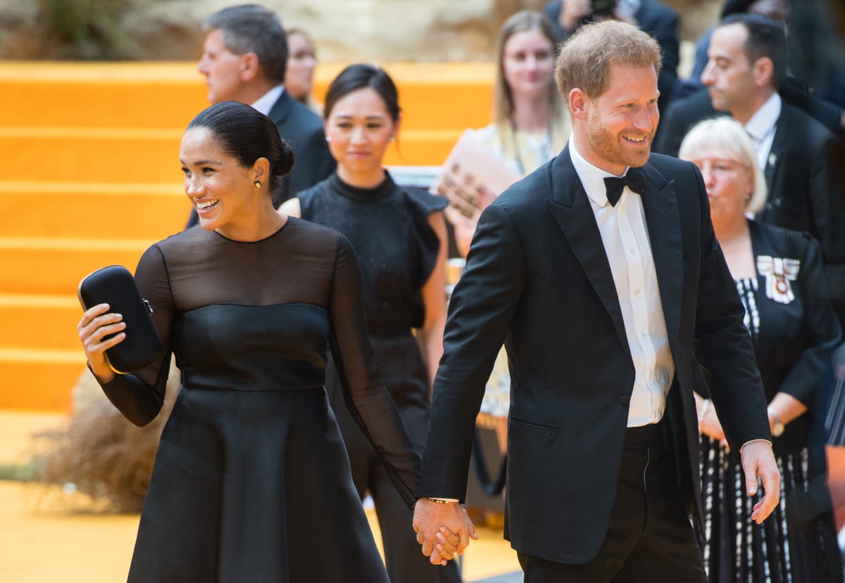 Meghan Markle and Prince Harry Quietly Donate to Mozambique Swimming ...