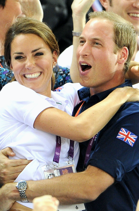 15 Photos Of Prince William And Kate Middletons Rare Pda Moments 9990