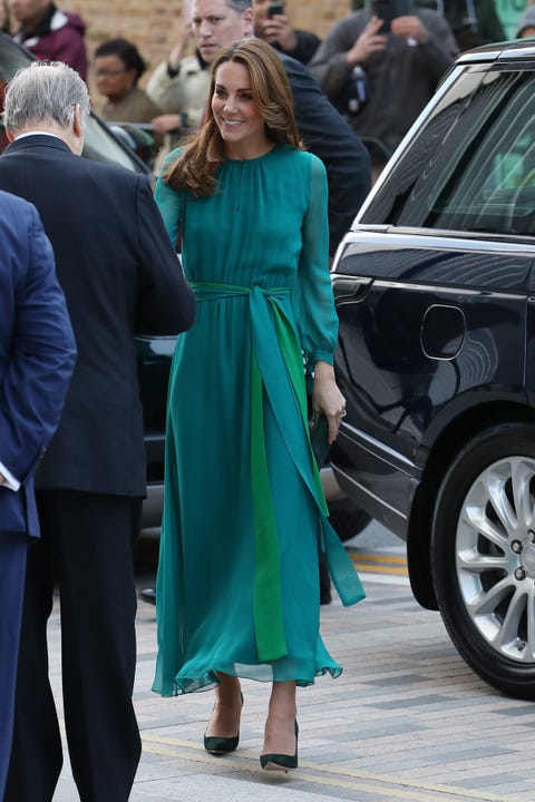 Kate Middleton Wears a Teal Dress to Meet the Aga Khan in London