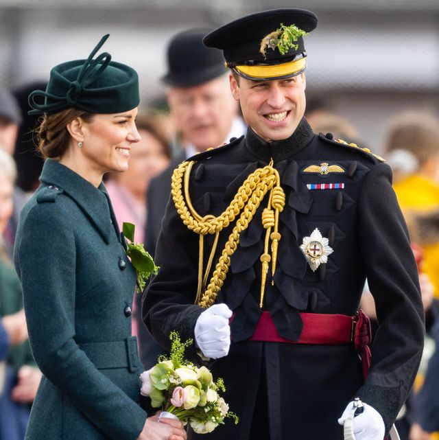 キャサリン妃　ウィリアム王子　パレード　聖パトリックデー　セントパトリックスデー　出席　ロイヤルファミリー　シャムロック　三つ葉　連隊