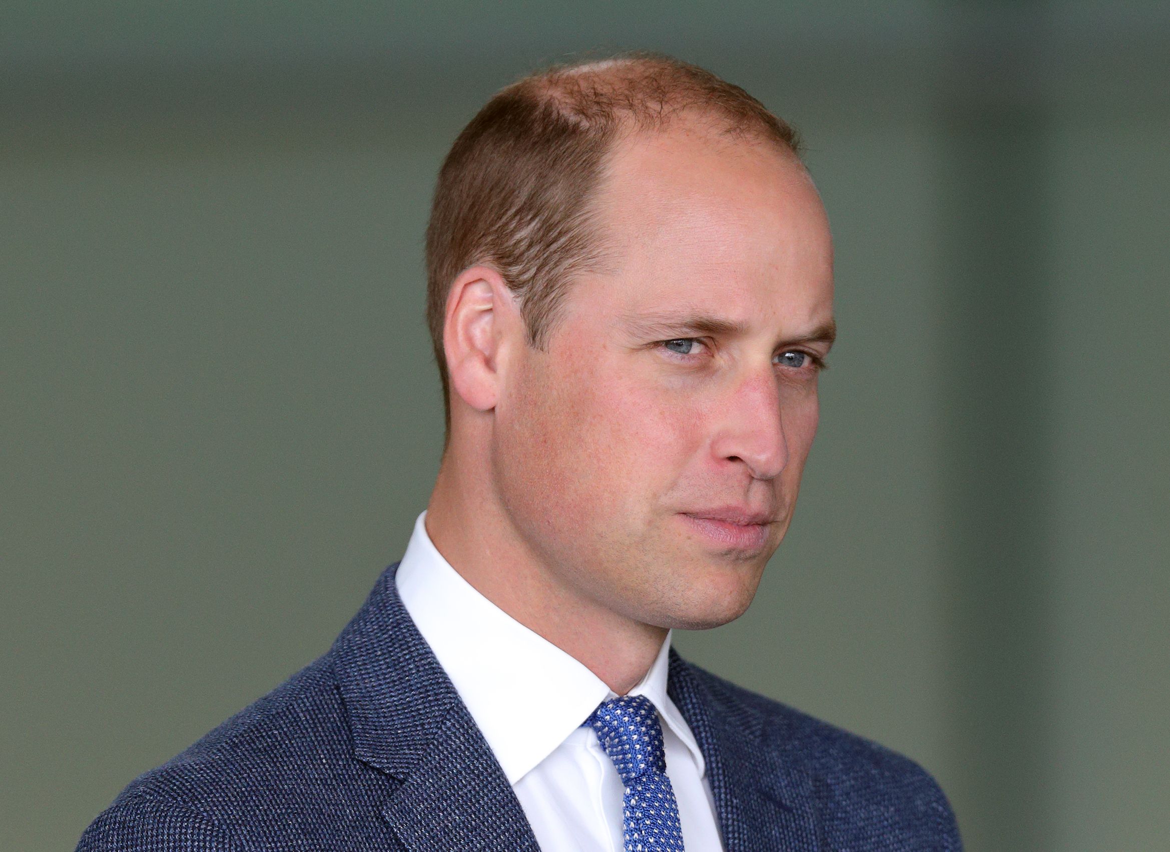Leaked Video Shows Prince William Confronting Photographer Invading His Privacy on Family Bike Ride