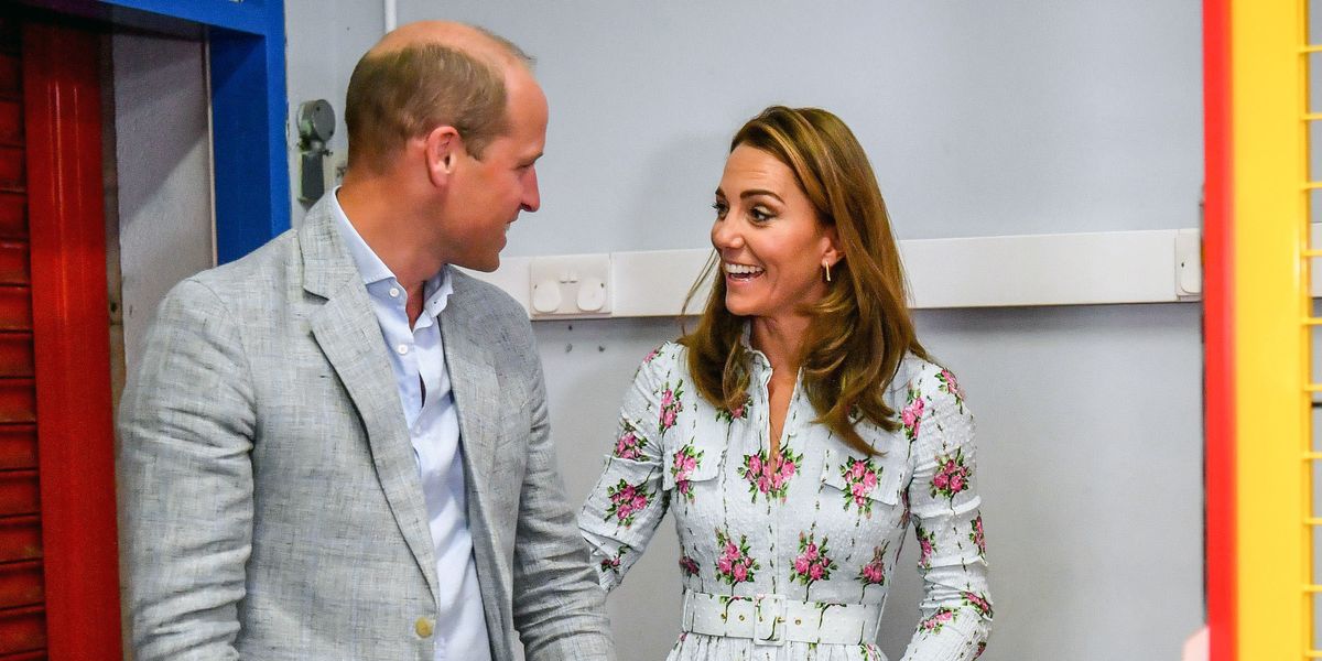 Prince William and Kate Middleton Showed Some Rare PDA at an Arcade This Week - Yahoo Lifestyle