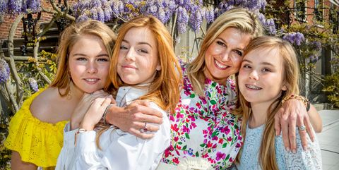dutch royal family celebrates kingsday at home