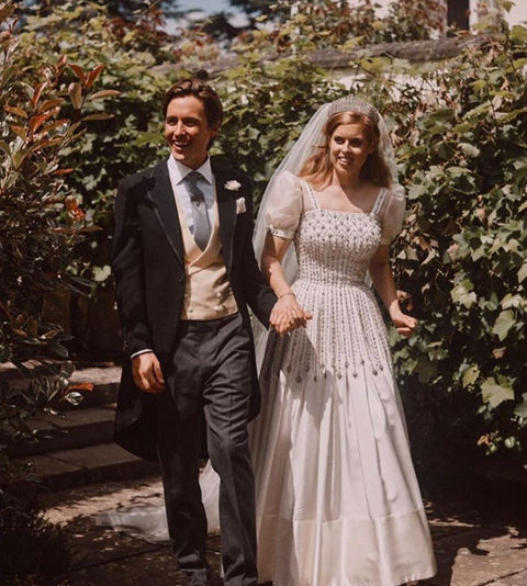 Beatrice Wedding Dress Photos Princess Beatrice Got Her Vintage Wedding Gown from the Queen