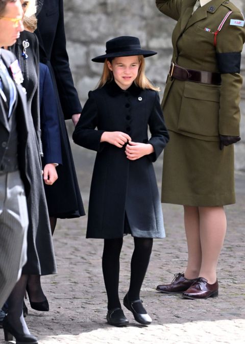 outfits koninklijke familie begrafenis koningin elizabeth