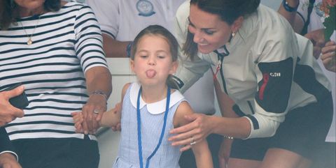 princess charlotte sticks her tongue out at the king's cup regatta with mom kate middleton