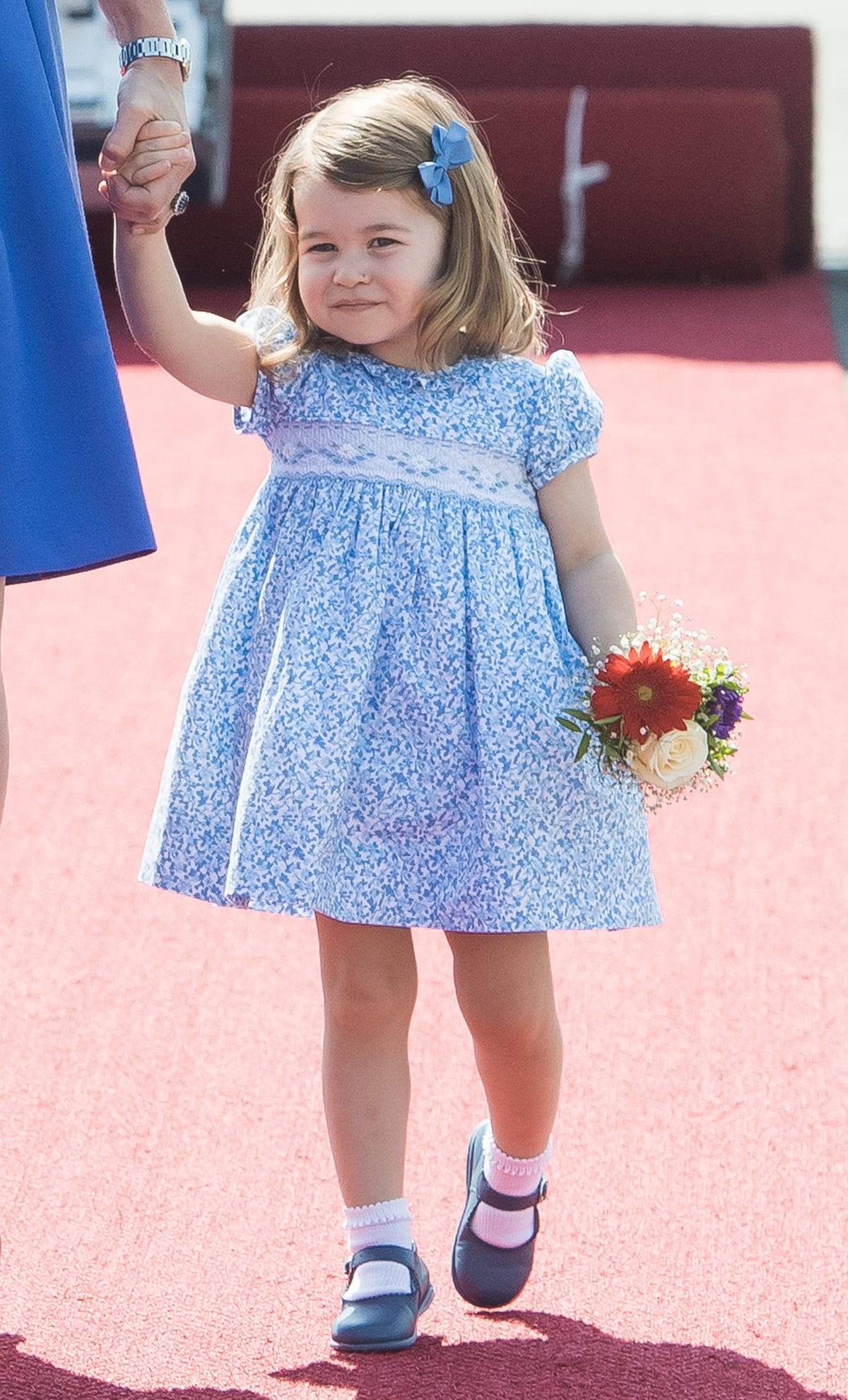 A Moment for Princess Charlotte's First Royal Curtsy - Princess ...