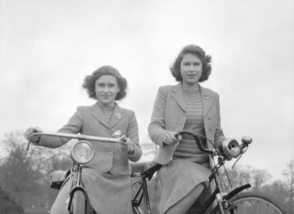50 Photos Of Queen Elizabeth And Her Sister Princess Margaret Together