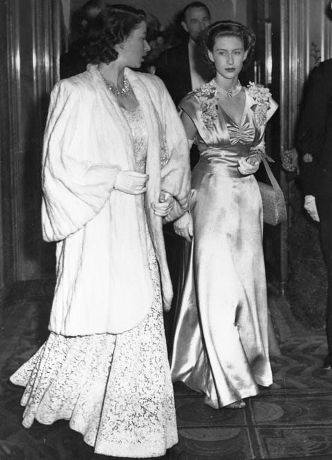 50 Photos Of Queen Elizabeth And Her Sister Princess Margaret Together