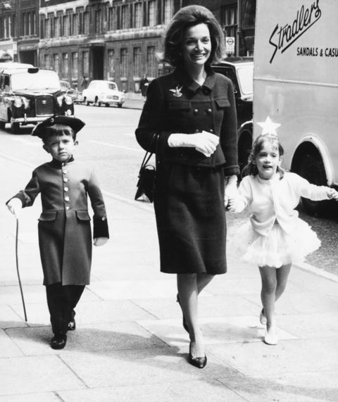 Lee Radziwill Pictures Best Photos Of Jackie Kennedys Younger Sister 6693