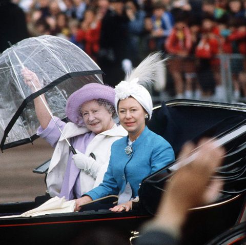 Princess Margaret & the Queen Mother Had a Tough ...