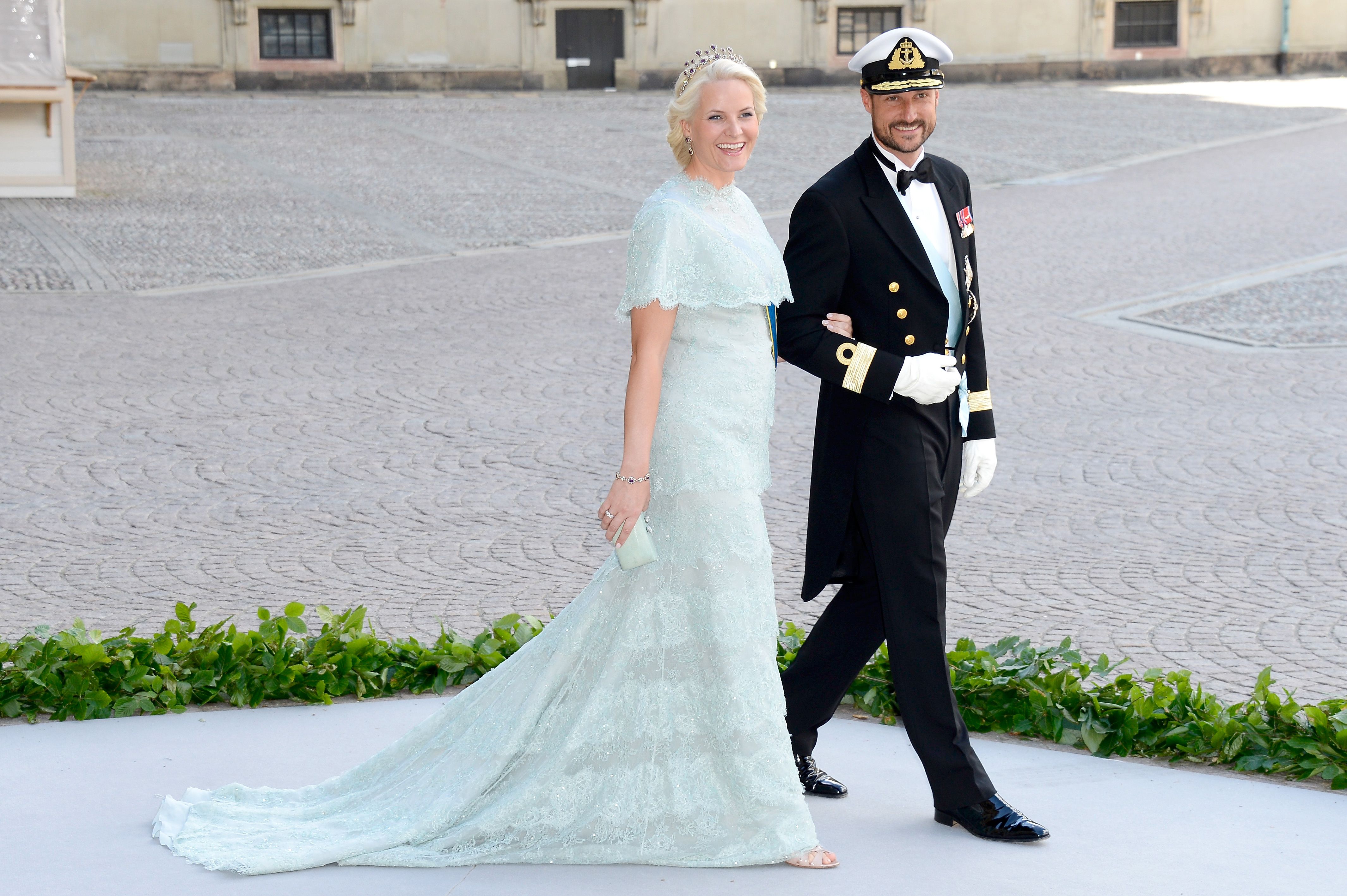 ノルウェー皇太子妃も 性犯罪者ジェフリー エプスタインとの交流に批判の声