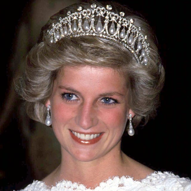 Princess Diana's 12 Most Beautiful Jewelry Pieces