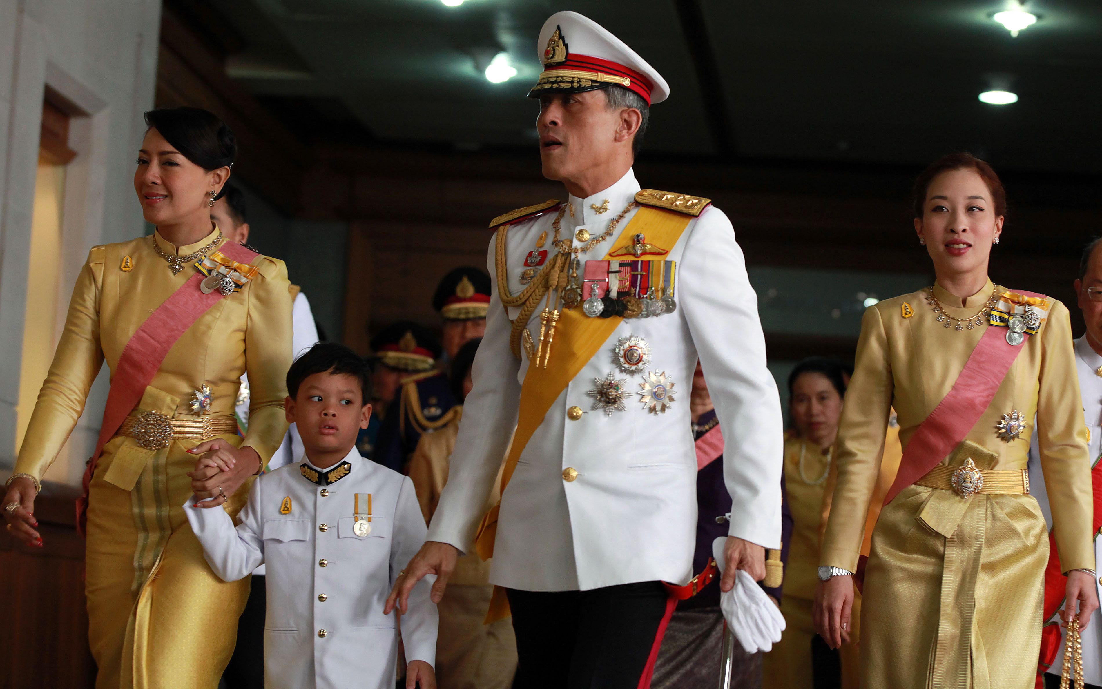 Thai King Maha Vajiralongkorn S Coronation Details King Rama X