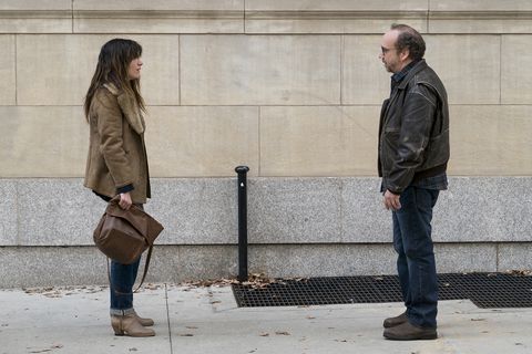 Kathryn Hahn and Paul Giamatti in Private LIfe