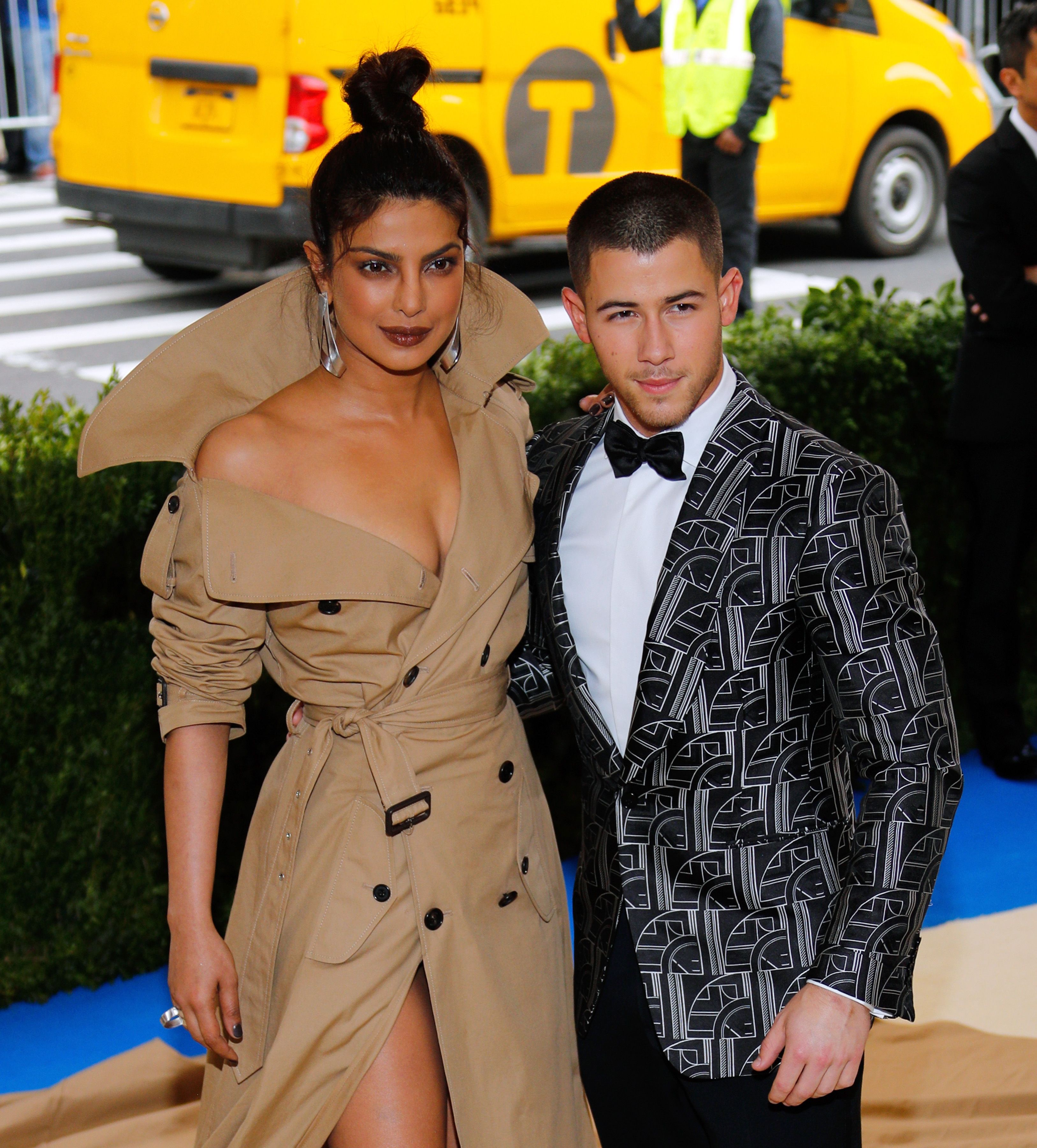 Priyanka Chopra Real Oops Nude - Nick Jonas and Priyanka Chopra have made it Instagram official!