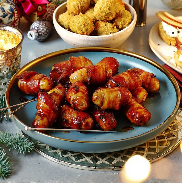 prosecco and maple glazed pigs in blankets