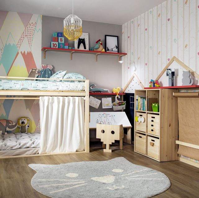 Dormitorio infantil con zona de juegos