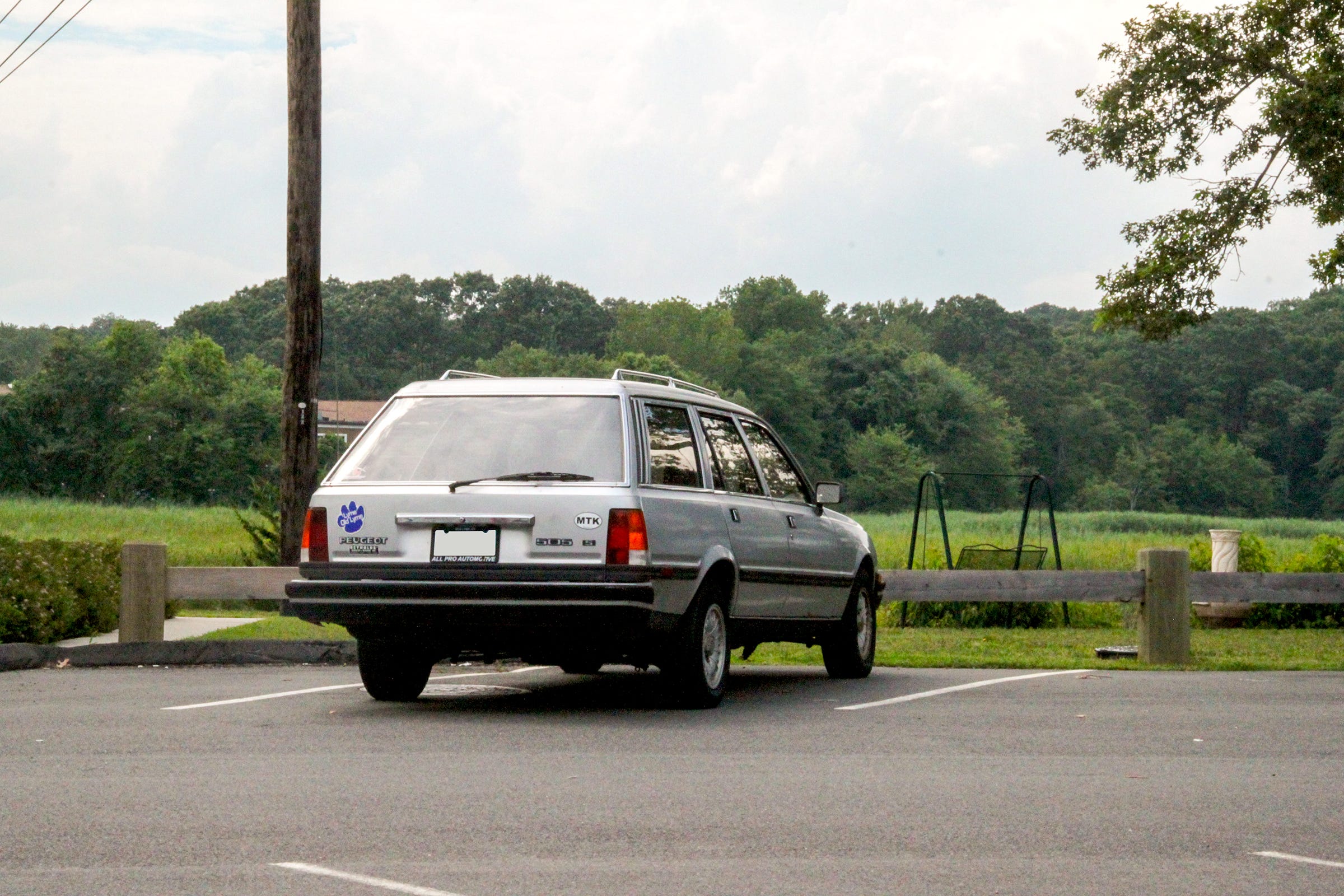 Street-Spotted: Peugeot 505 S