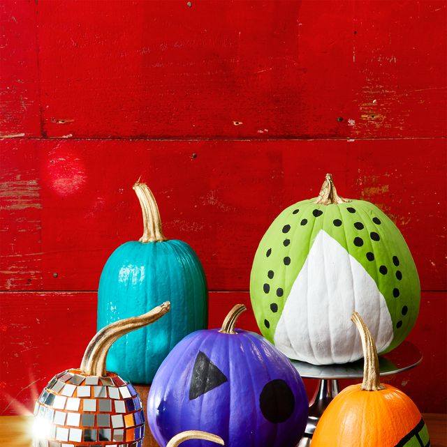 65-pumpkin-painting-ideas-painted-pumpkins-for-halloween-2021