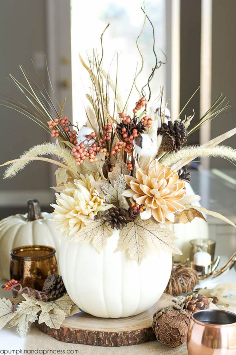 Bird on Pumpkins w/Flowers Fall & Thanksgiving Home Decor A 