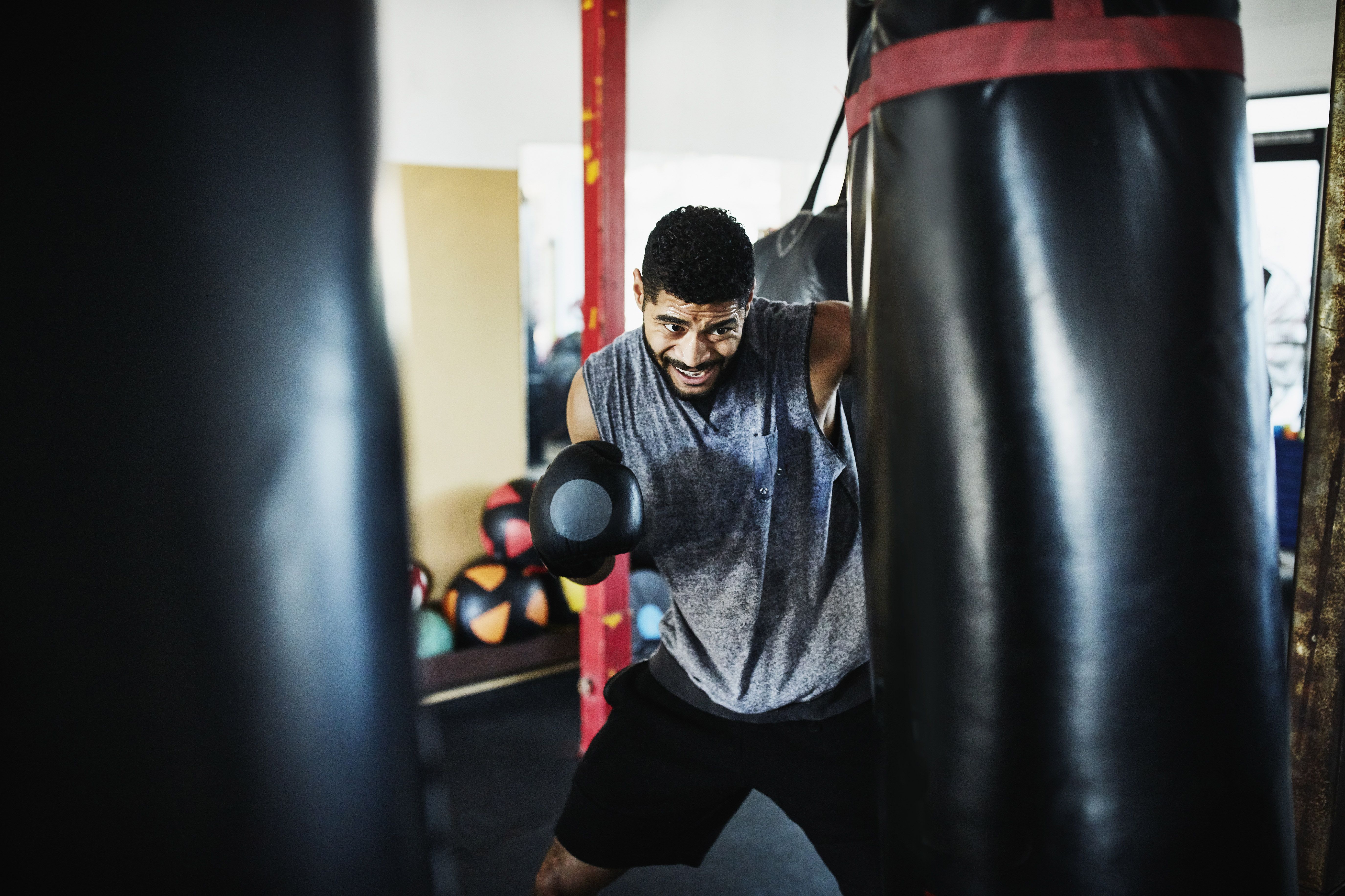 Heavy Boxing Punching Bag Speed Training Kicking Workout Chain Hook 