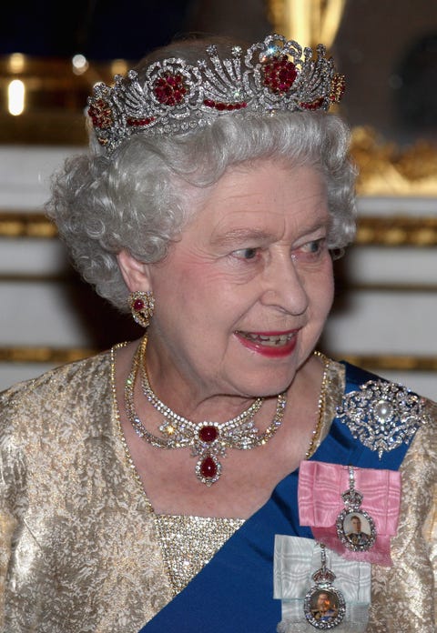 Queen Elizabeth's Royal Wedding Jewelry - Lady Pamela Hicks Comment ...