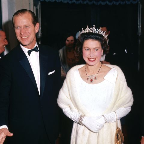 queen-elizabeth-ii-and-prince-philip-arriving-at-the-manoel-news-photo-1573147544.jpg