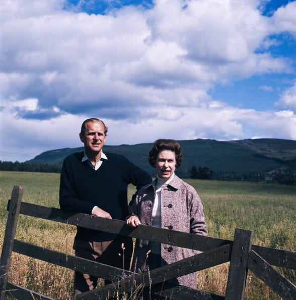 People Are Using the Grounds Of Queen Elizabeth's Balmoral Estate As A Toilet