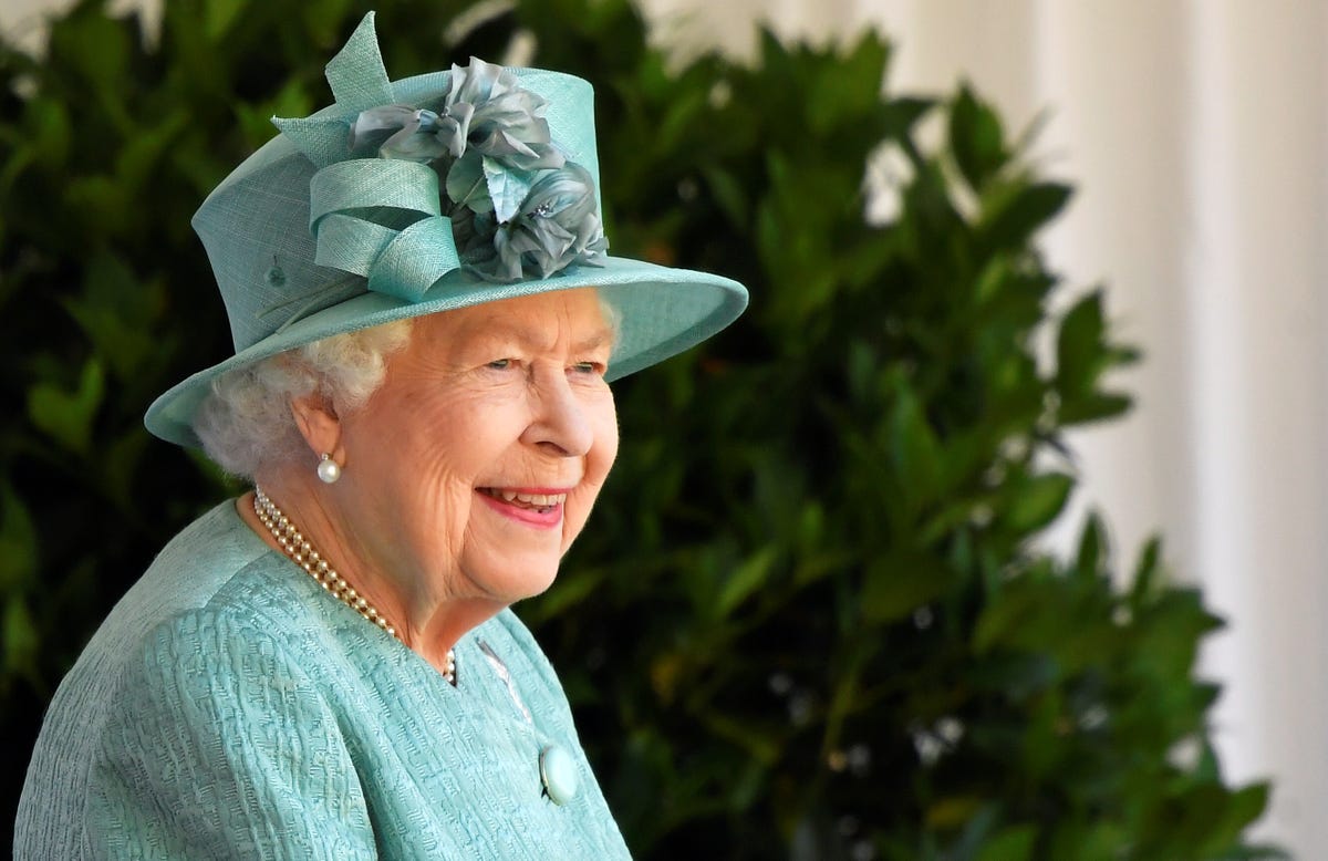 Queen Elizabeth Releases a 95th Birthday Statement ...