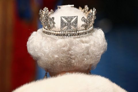 queen elizabeth crown kate