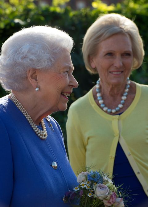 members of the royal family visit the rhs chelsea flower show