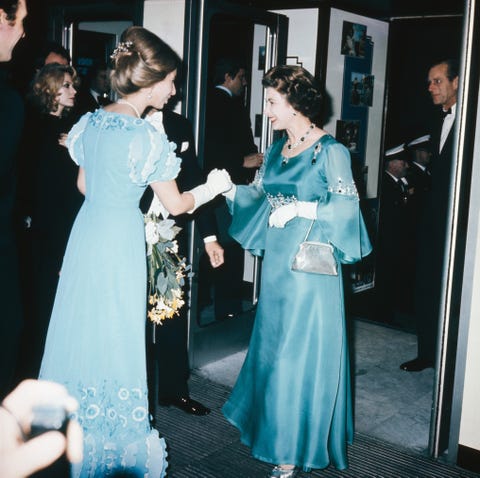 Photos Of Queen Elizabeth S Style How The British Queen S Fashion Has Evolved