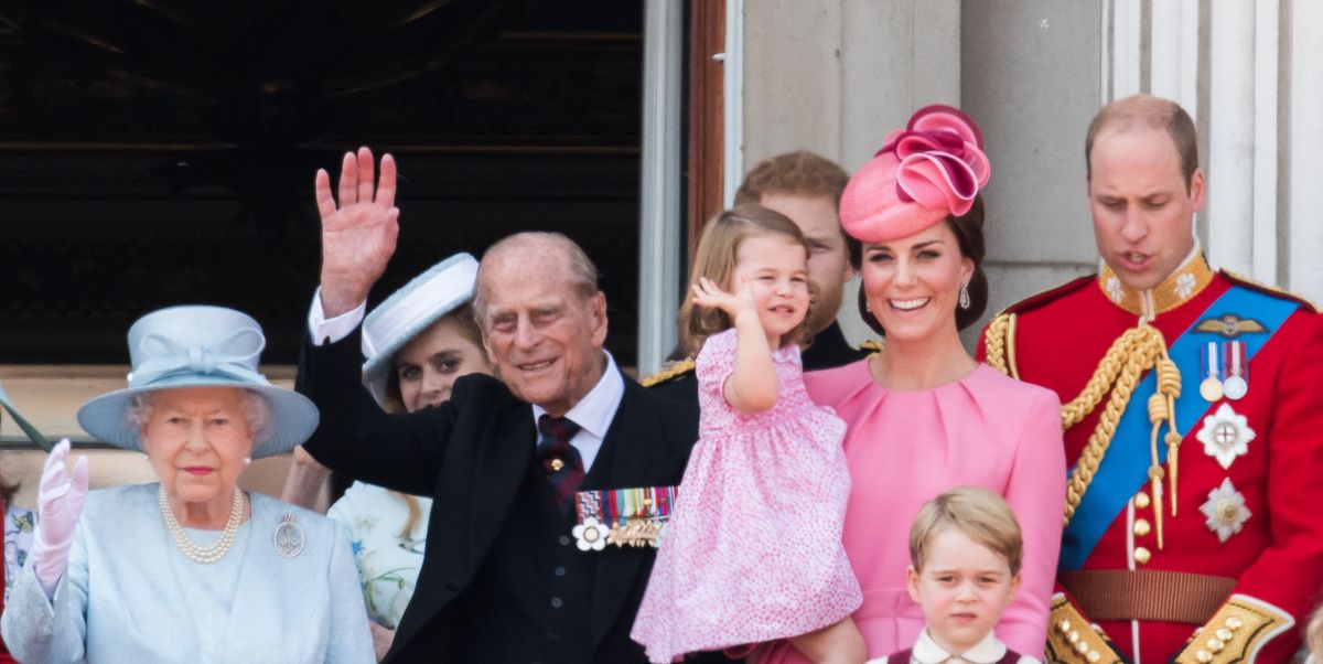 See the Handmade Card Prince George, Princess Charlotte, and Prince Louis Made for the Queen