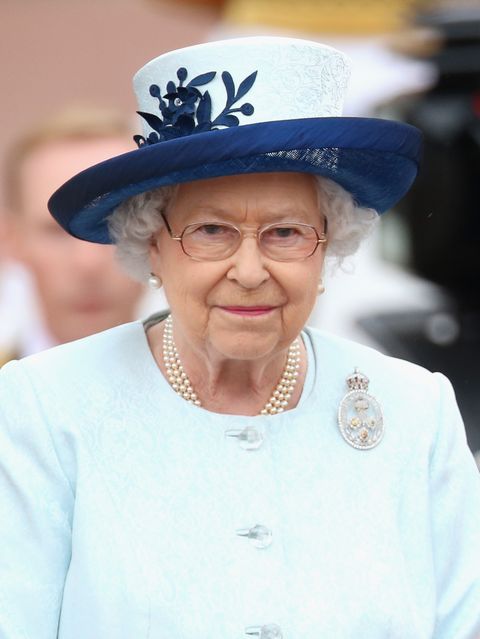 What Queen Elizabeth S Trooping The Colour Diamond Brooch Really Means