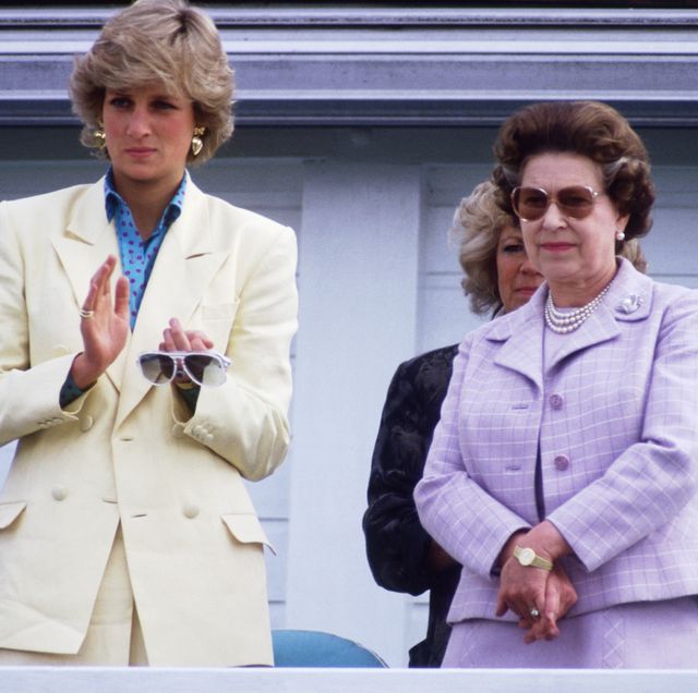 Belső Erzsébet Királynő pedig Diana Hercegnő Nagyon Bonyolult Kapcsolat's Very Complicated Relationship