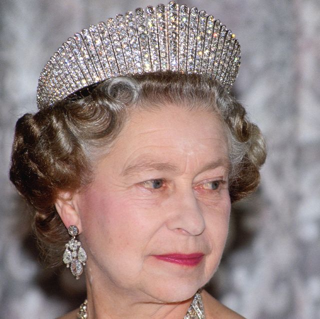 queen jewellery
