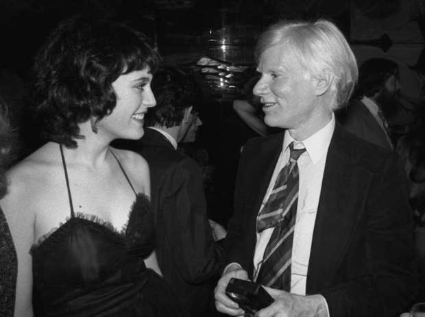 I party anni 80 con Mick Jagger, Andy Warhol e Jack Nicholson raccontati da Natasha Fraser-Cavassoni