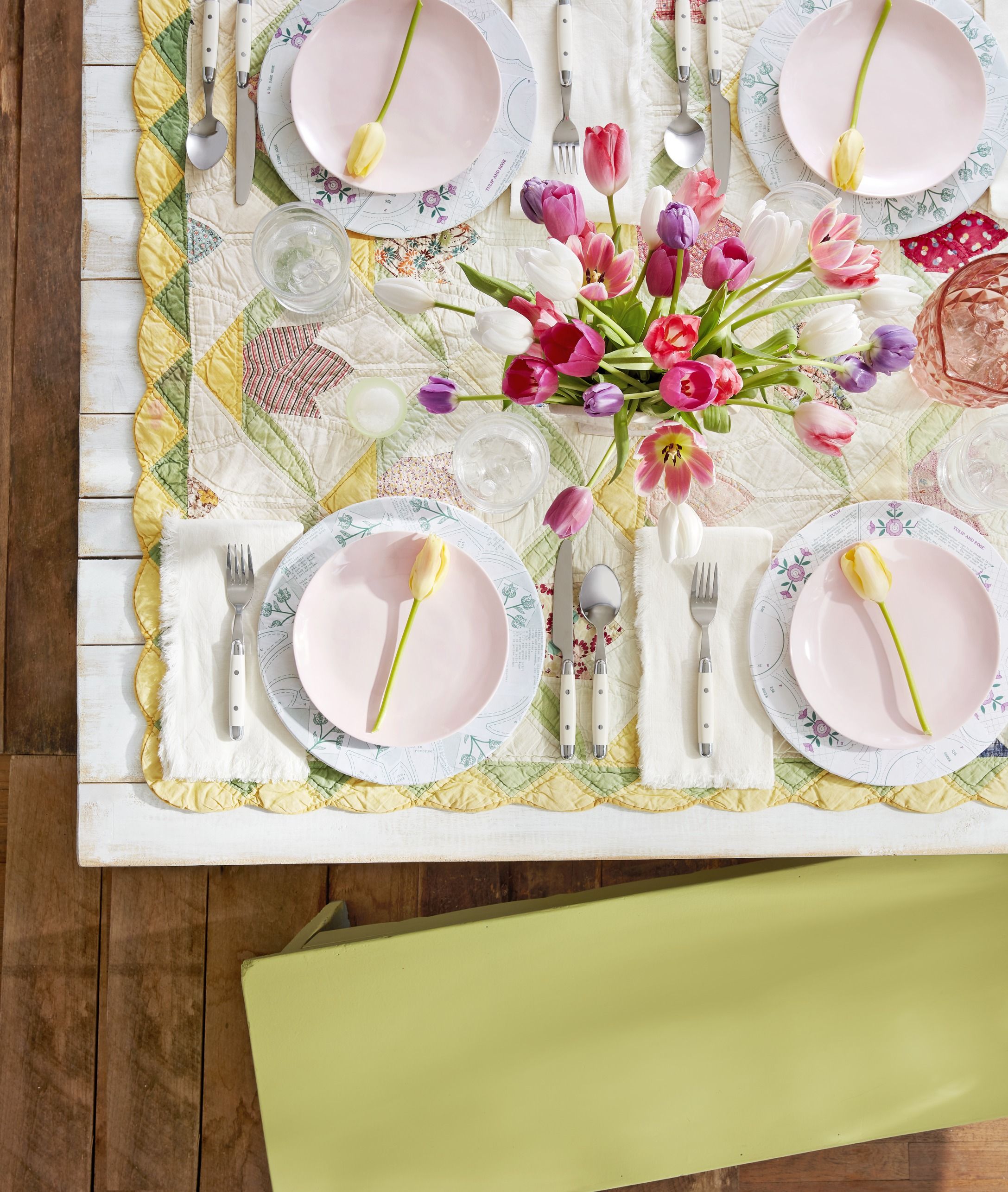 57 Spring Centerpieces And Table Decorations Ideas For Spring Table Settings