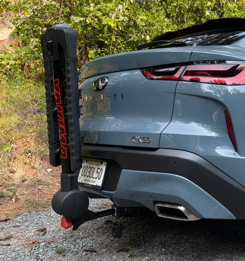 yakima hitch rack on an infiniti qx55