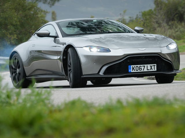 Resultado de imagen para aston martin vantage