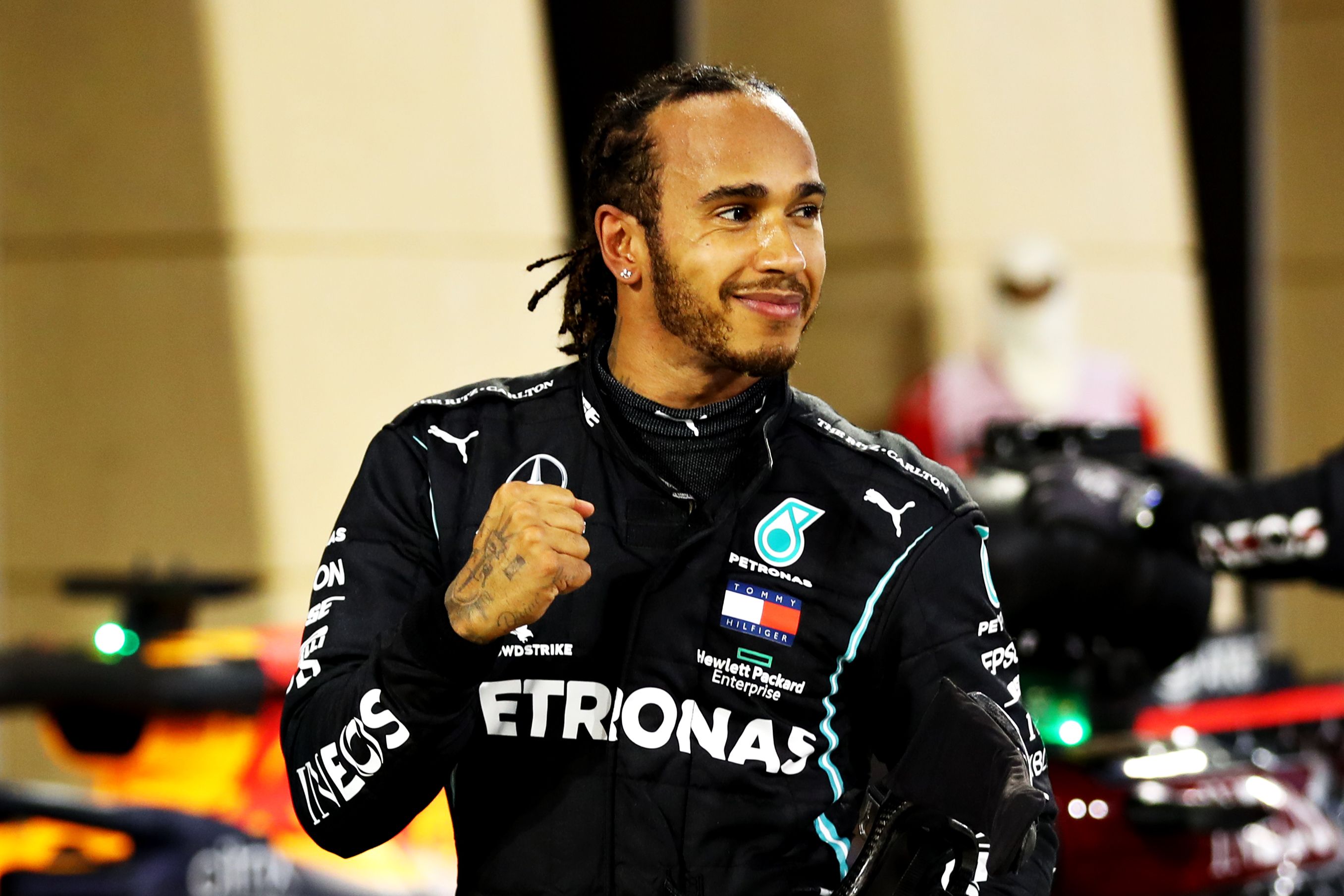 lejer Forespørgsel Walter Cunningham Lewis Hamilton Officially Becomes a Knight