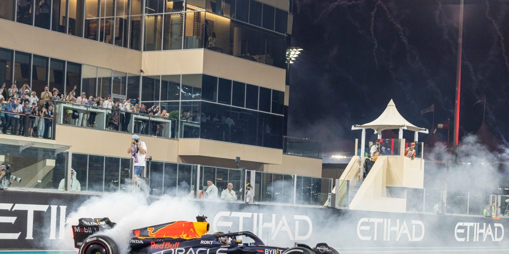 Verstappen Closes Record F1 Season with 19 Wins