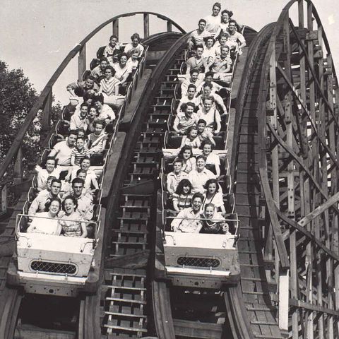37 Terrifying Amusement Park Rides That Make You Think Of Your Childhood Summers